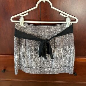 Club Monaco Textured Black and Gray Mini Skirt